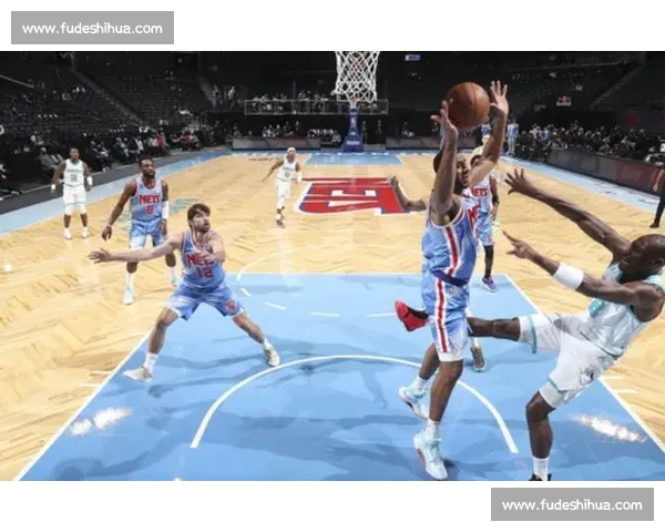 布莱斯臂展实测 2 米 08！父子对比照引热议：视觉错觉还是数据真相？