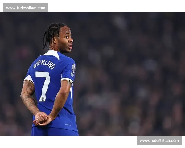 阿森纳青训新星与巴黎双雄同框：金童金球激励未来