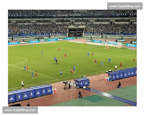 昆山奥体首秀引爆苏超!单晚 9 球创纪录,17 岁新星闪电破门 昆山奥体首秀引爆苏超!单晚 9 球创纪录,17 岁新星闪电破门